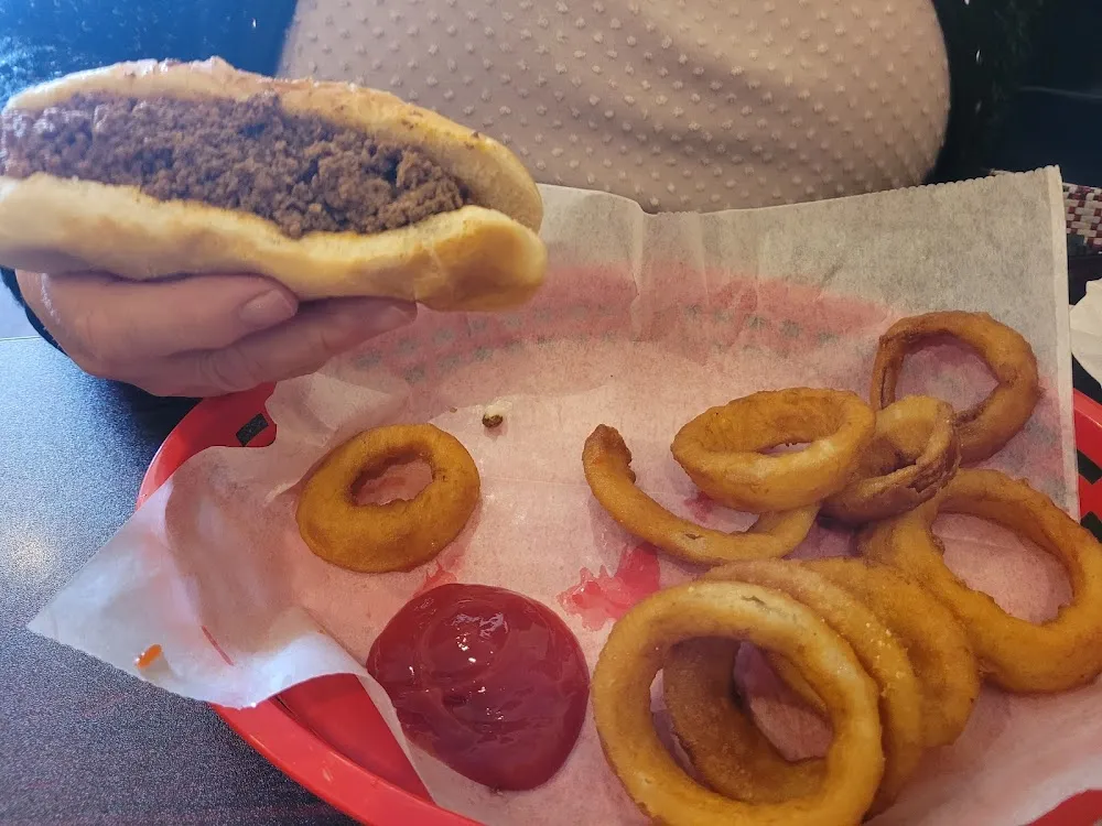 Chili Dog & Onion Rings